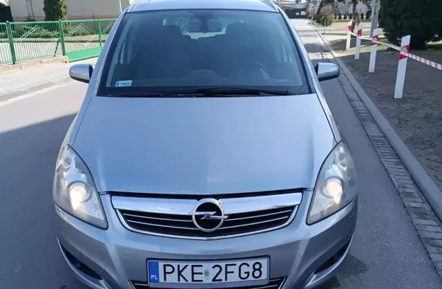 OPEL Zafira 
