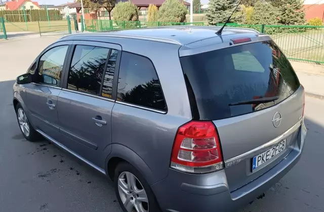 OPEL Zafira 