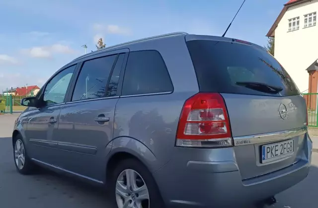 OPEL Zafira 