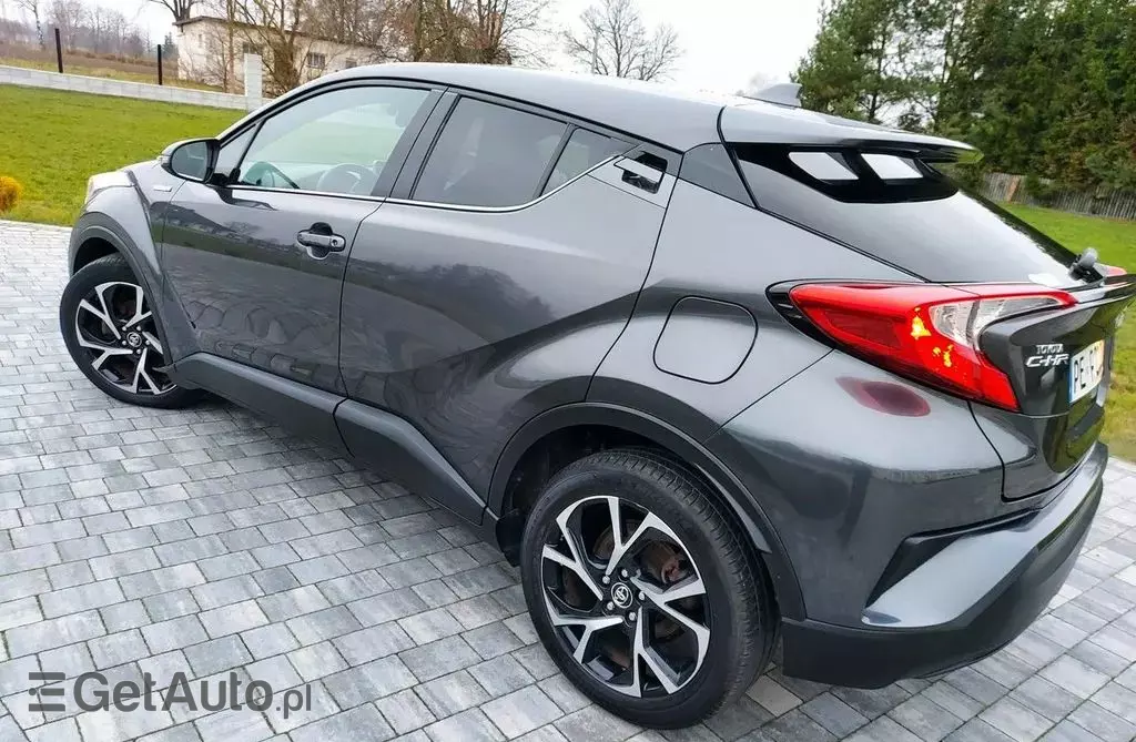 TOYOTA C-HR 