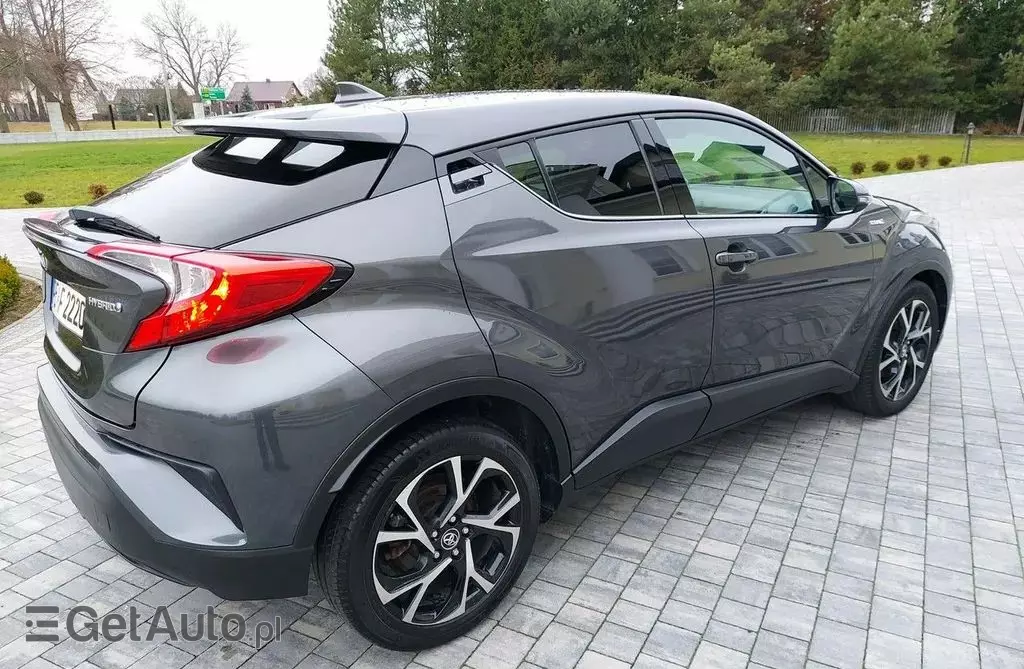 TOYOTA C-HR 