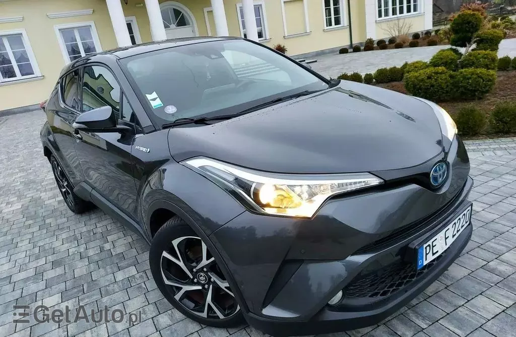 TOYOTA C-HR 