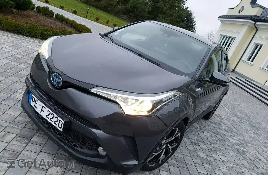 TOYOTA C-HR 