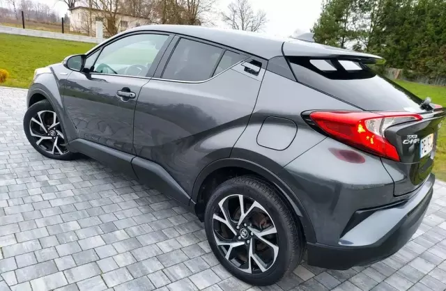 TOYOTA C-HR 
