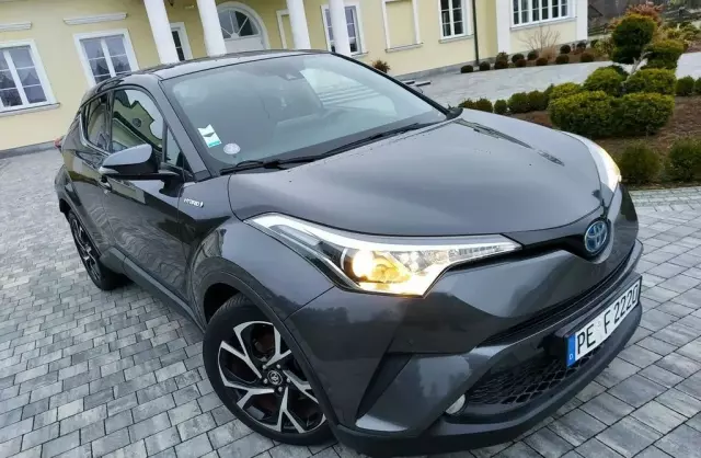 TOYOTA C-HR 