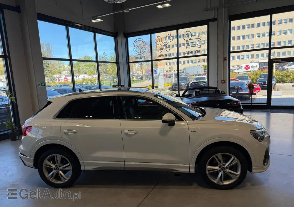 AUDI Q3 45 TFSI Quattro S tronic advanced