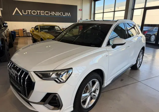 AUDI Q3 45 TFSI Quattro S tronic advanced