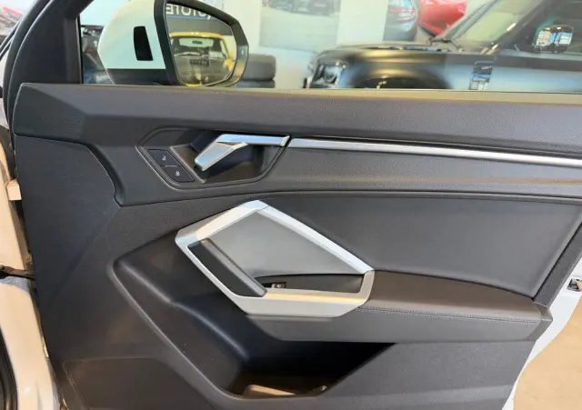 AUDI Q3 45 TFSI Quattro S tronic advanced