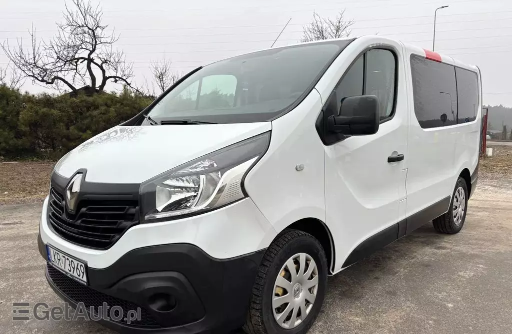 RENAULT Trafic 