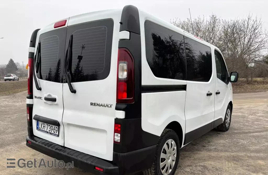 RENAULT Trafic 