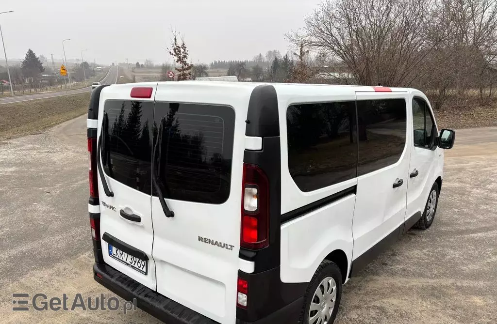 RENAULT Trafic 