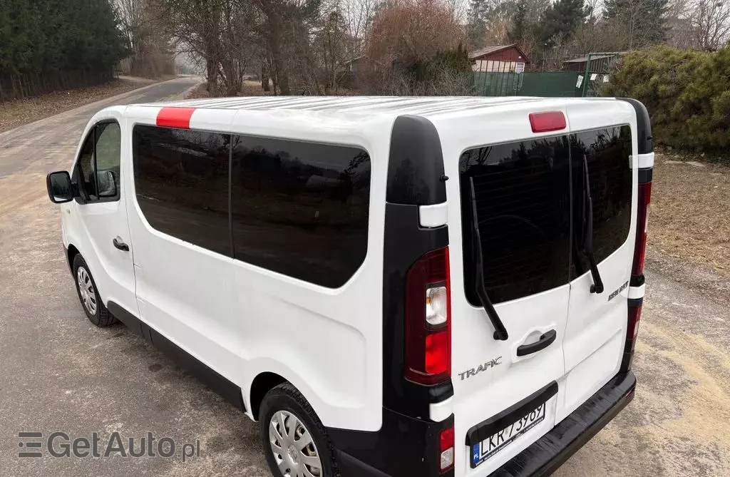 RENAULT Trafic 