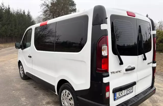 RENAULT Trafic 