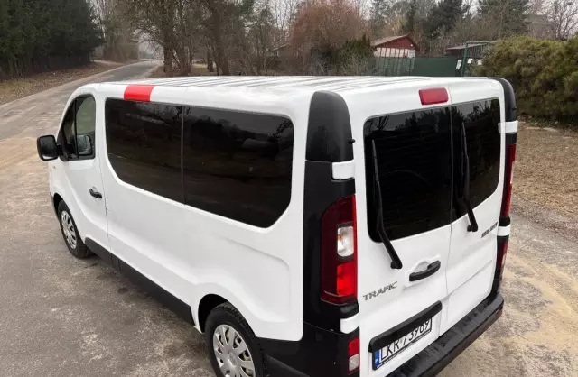RENAULT Trafic 