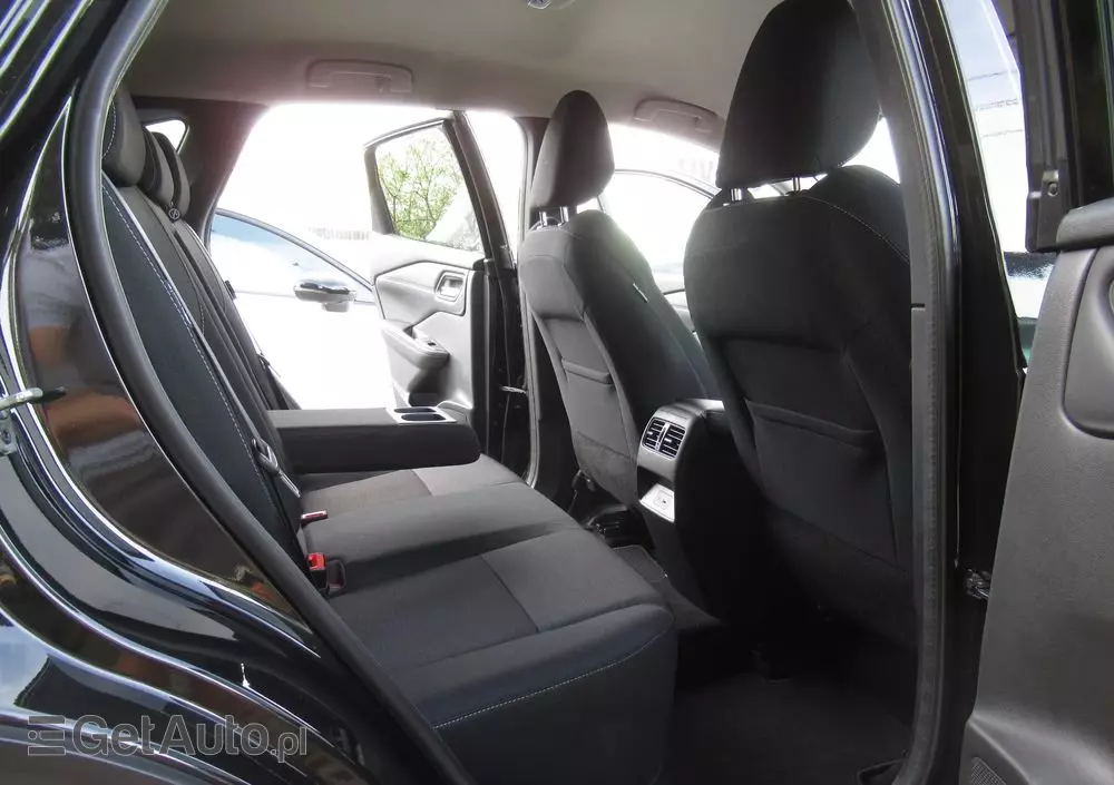 NISSAN Qashqai 1.3 DIG-T N-Connecta DCT