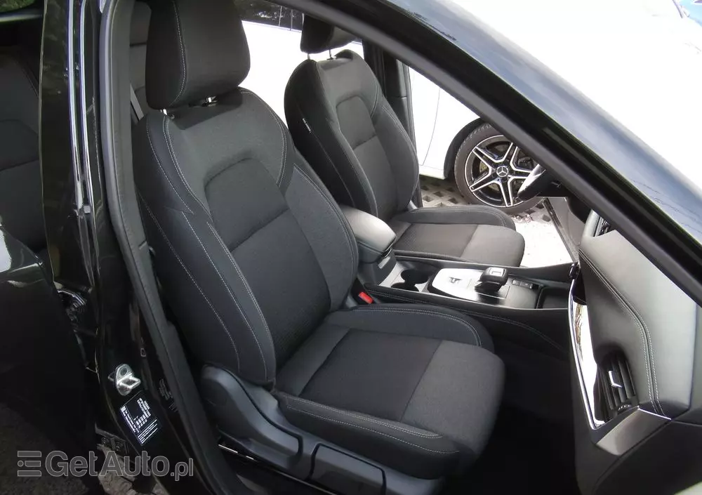 NISSAN Qashqai 1.3 DIG-T N-Connecta DCT