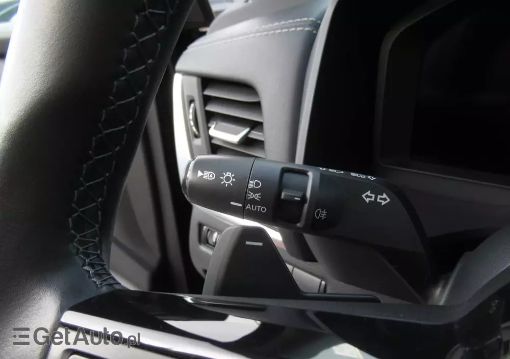 NISSAN Qashqai 1.3 DIG-T N-Connecta DCT