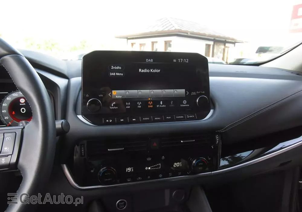 NISSAN Qashqai 1.3 DIG-T N-Connecta DCT