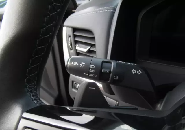 NISSAN Qashqai 1.3 DIG-T N-Connecta DCT