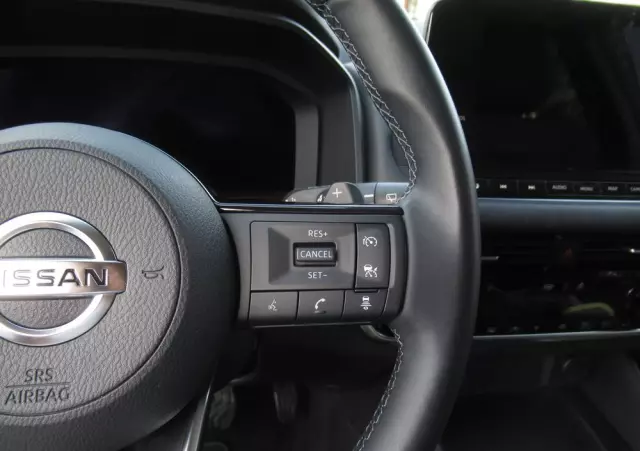 NISSAN Qashqai 1.3 DIG-T N-Connecta DCT