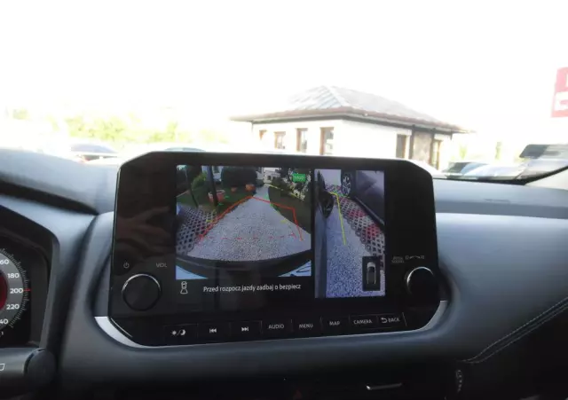 NISSAN Qashqai 1.3 DIG-T N-Connecta DCT