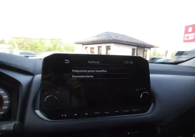 NISSAN Qashqai 1.3 DIG-T N-Connecta DCT