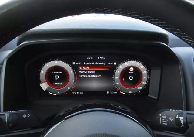 NISSAN Qashqai 1.3 DIG-T N-Connecta DCT