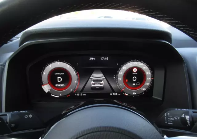 NISSAN Qashqai 1.3 DIG-T N-Connecta DCT