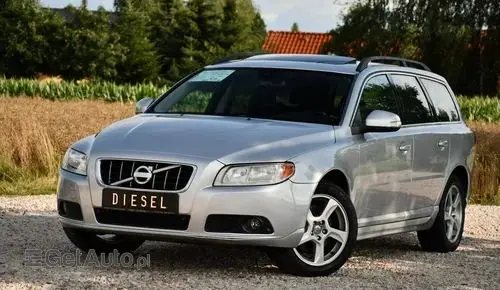 VOLVO V70 