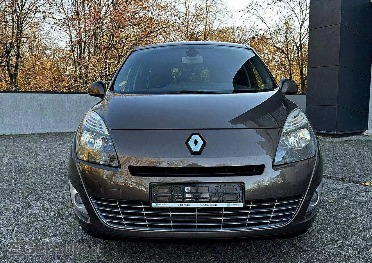 RENAULT Grand Scenic 