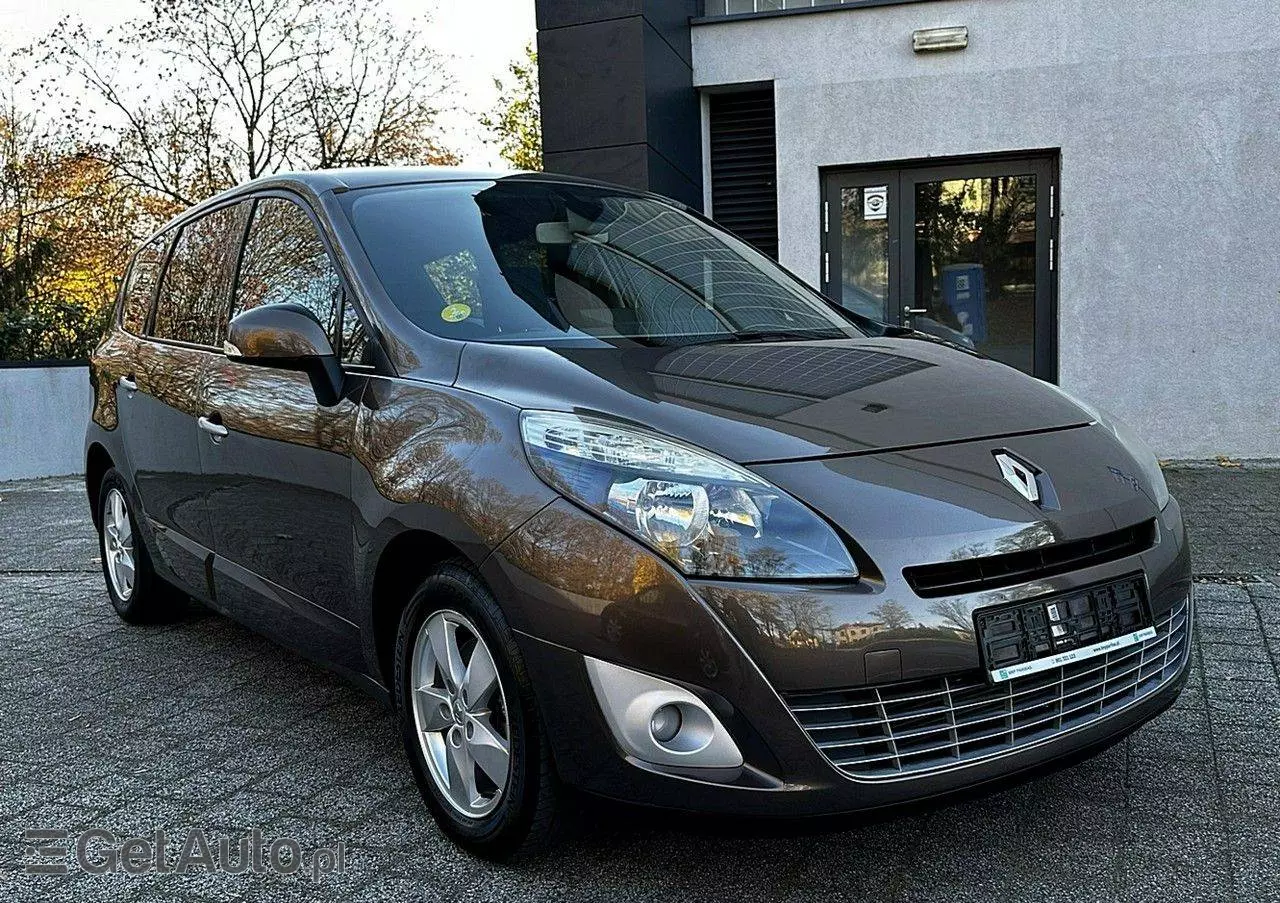 RENAULT Grand Scenic 