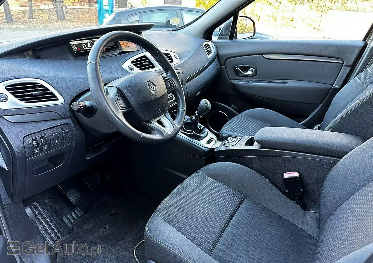 RENAULT Grand Scenic 