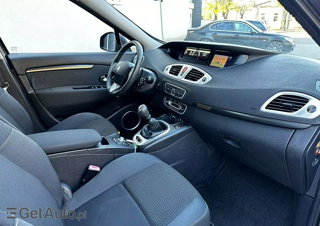 RENAULT Grand Scenic 