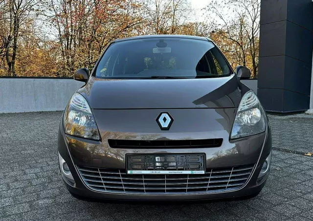 RENAULT Grand Scenic 