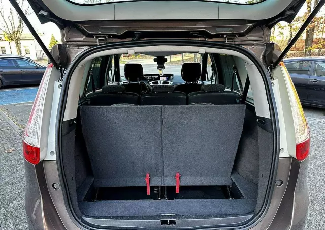 RENAULT Grand Scenic 