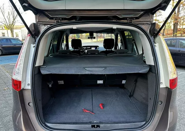 RENAULT Grand Scenic 