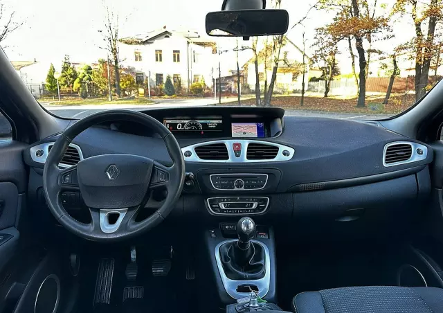 RENAULT Grand Scenic 