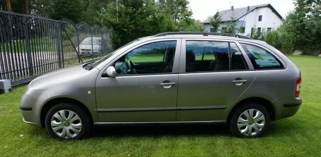 SKODA Fabia 