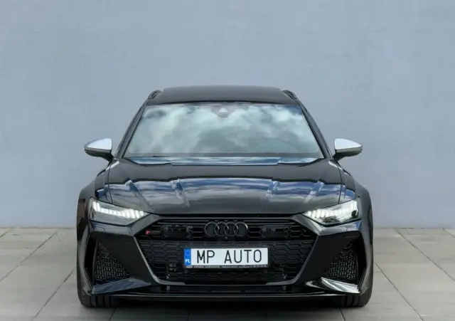 AUDI RS6 Avant 