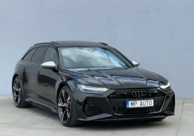 AUDI RS6 Avant 
