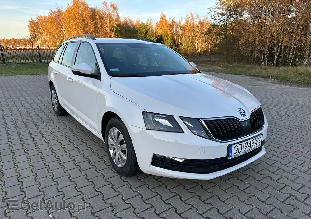 SKODA Octavia 