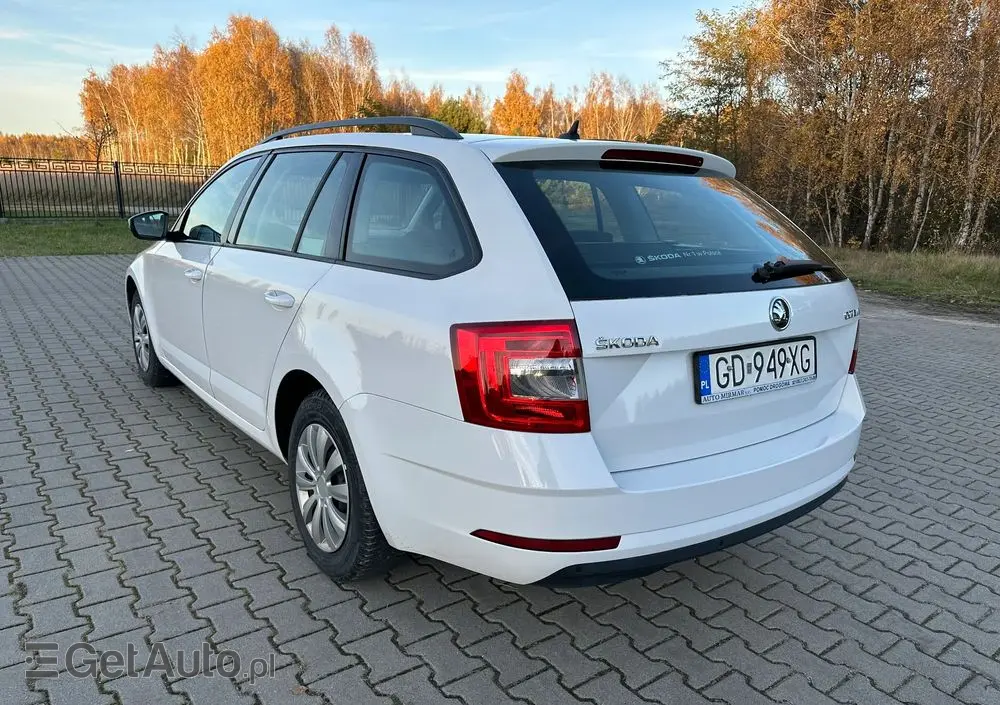 SKODA Octavia 