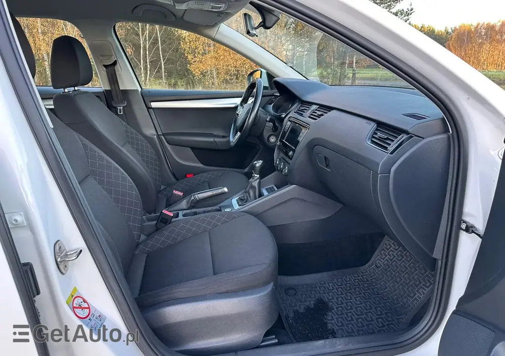 SKODA Octavia 