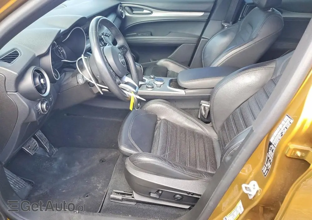 ALFA ROMEO Stelvio 2.0 Turbo Veloce TI Q4