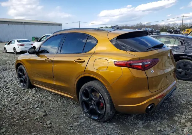 ALFA ROMEO Stelvio 2.0 Turbo Veloce TI Q4