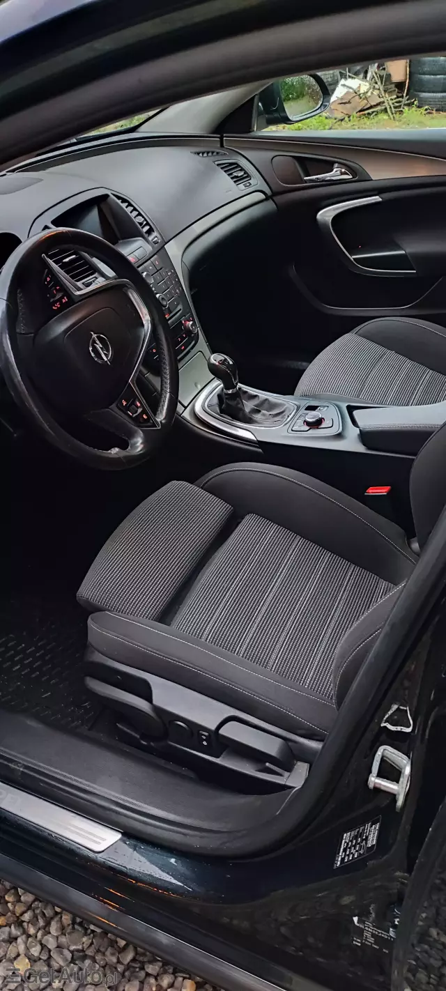 OPEL Insignia Active