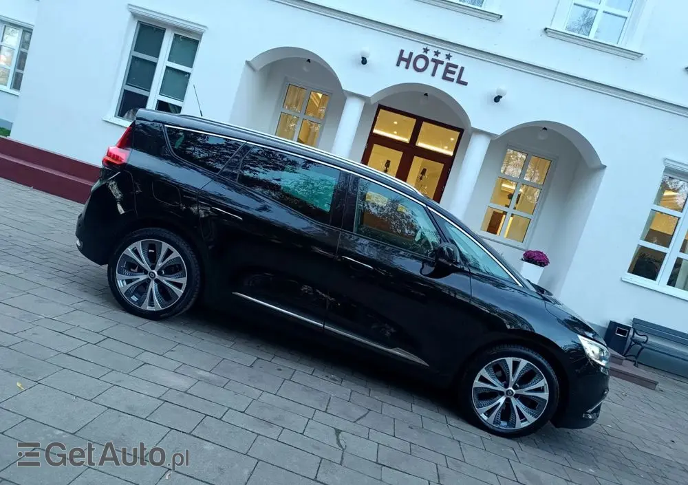 RENAULT Grand Scenic BLUE dCi 120 BLACK EDITION