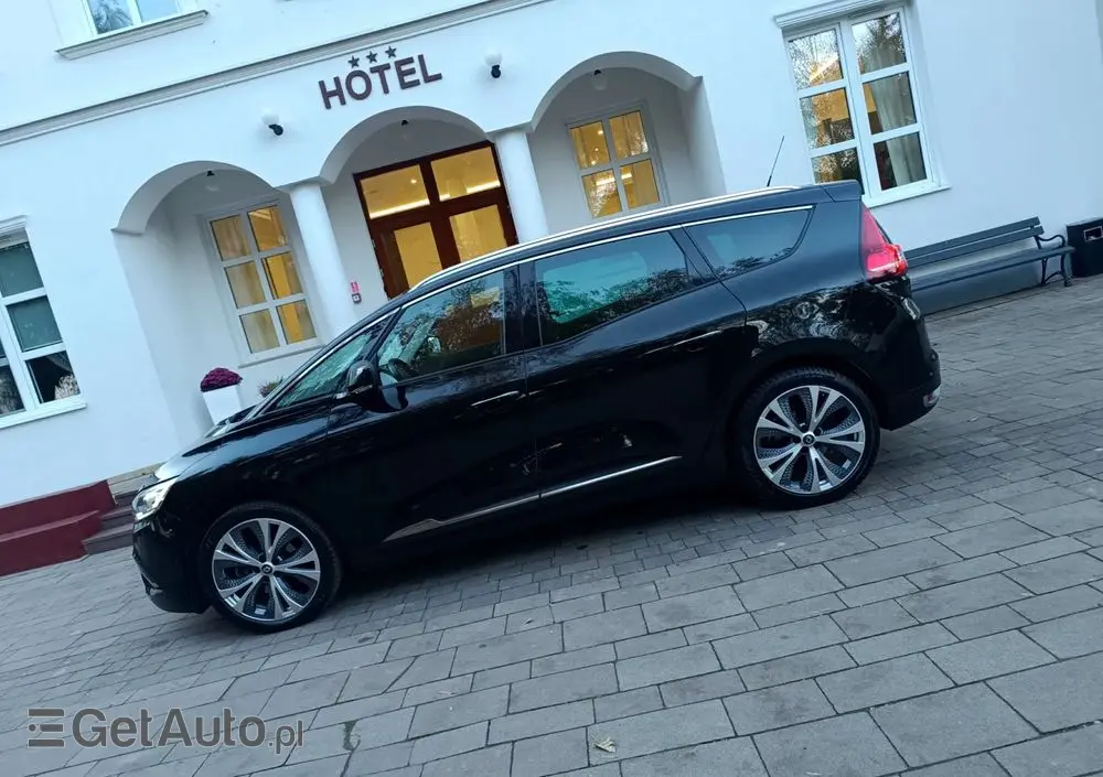 RENAULT Grand Scenic BLUE dCi 120 BLACK EDITION