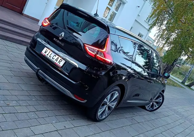 RENAULT Grand Scenic BLUE dCi 120 BLACK EDITION