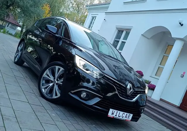 RENAULT Grand Scenic BLUE dCi 120 BLACK EDITION